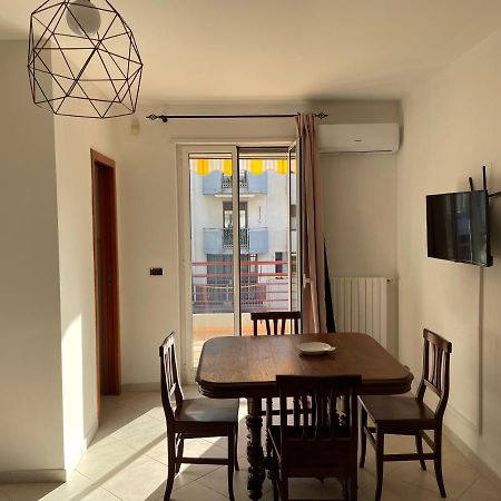 Apartamento Casa Giacobelli Mola di Bari Exterior foto