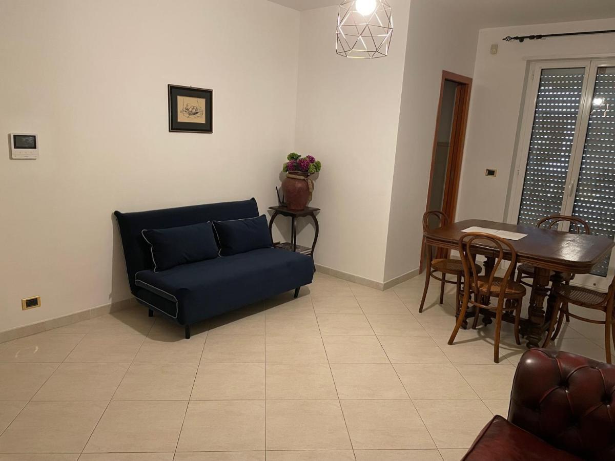 Apartamento Casa Giacobelli Mola di Bari Exterior foto