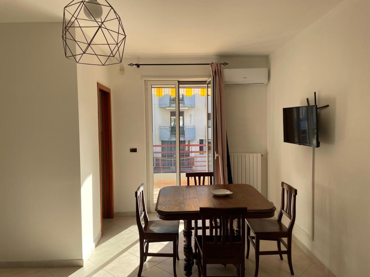 Apartamento Casa Giacobelli Mola di Bari Exterior foto